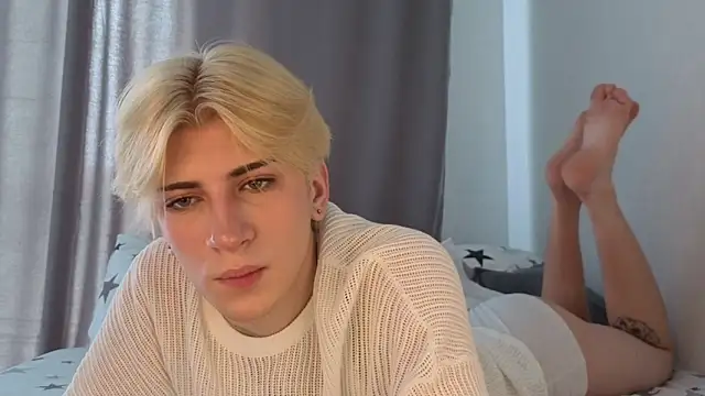 Oliver star boy  online show from 05.16.26