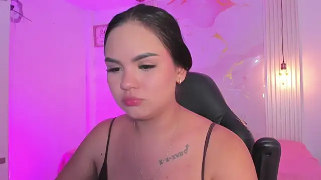 amber white15 online show from 04.11.26