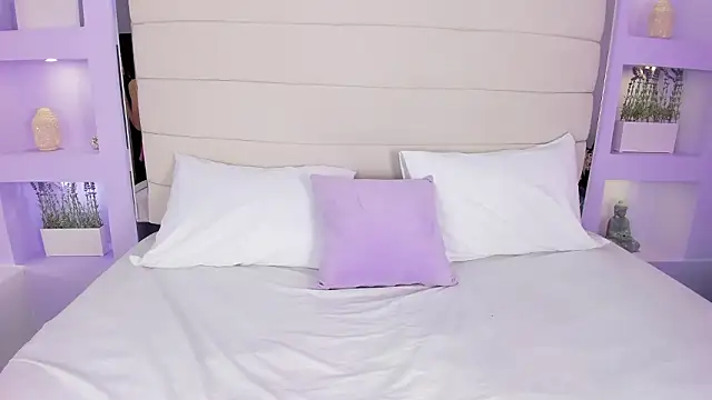 Snapshot of AmyColman_ chatting on 02.02.26 AmyColman online show from 02.02.26