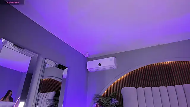 Snapshot of AmyColman_ chatting on 02.16.26 AmyColman online show from 02.16.26