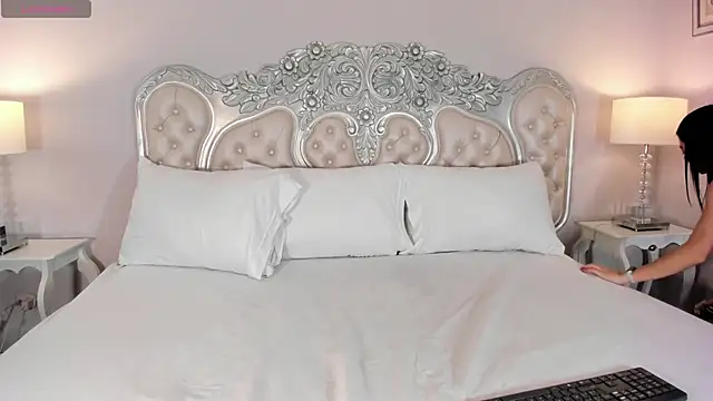 Snapshot of AmyColman_ chatting on 02.19.26 AmyColman online show from 02.19.26