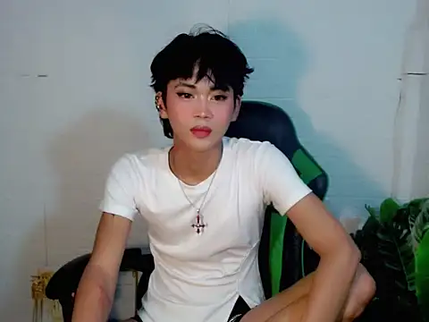 Snapshot of AsianCuteGuy21 chatting on 03.12.26 AsianCuteGuy21 online show from 03.12.26