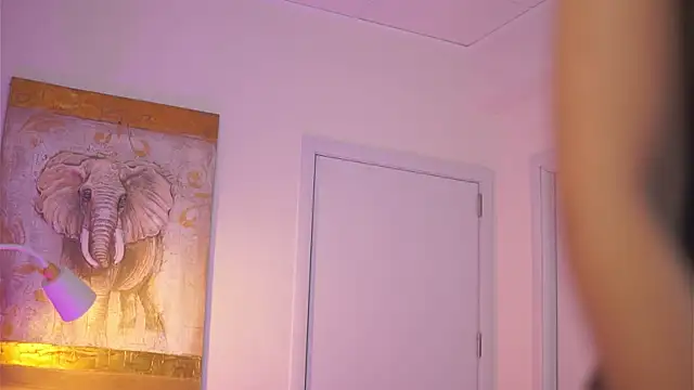 Aisha Bee online show from 05.24.26