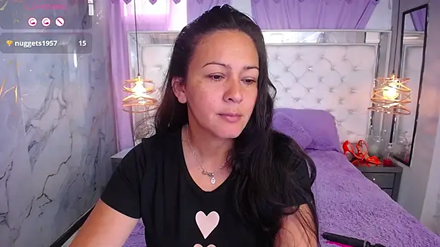 Snapshot of Melissa-roberts chatting on 11.06.25 Melissa-roberts online show from 11.06.25