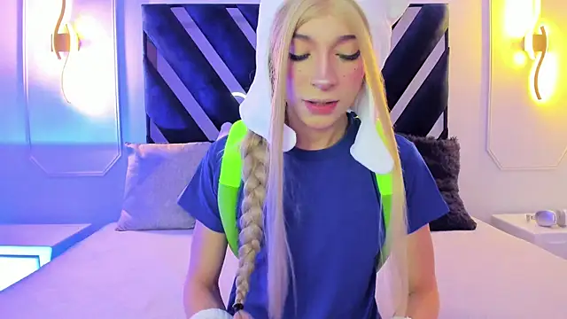 Snapshot of Damiian20_ chatting on 11.16.25 Damiian20 online show from 11.16.25