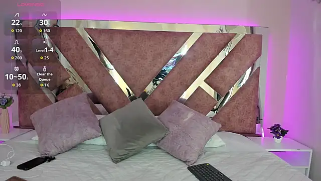 Snapshot of CatalinaSalazar chatting on 11.15.25 CatalinaSalazar online show from 11.15.25