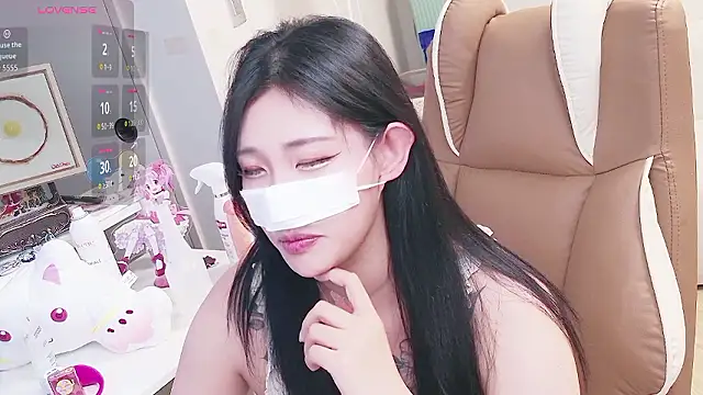 Milk Sola online show from 05.25.26
