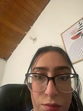 Kloe Novoa online show from 10.31.25