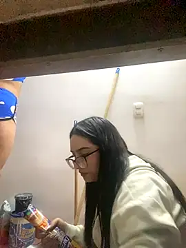 Kloe Novoa online show from 11.27.25