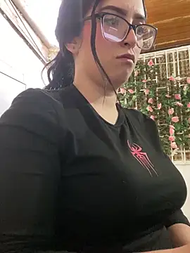 Kloe Novoa online show from 12.13.25