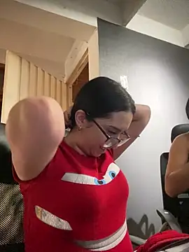 Kloe Novoa online show from 02.04.26