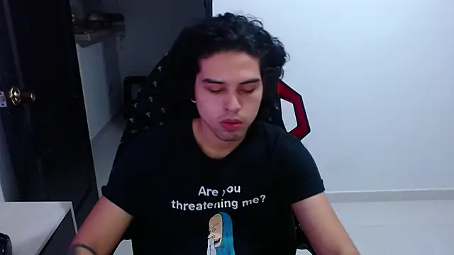 Snapshot of LiamRidesr chatting on 11.15.25 LiamRidesr online show from 11.15.25