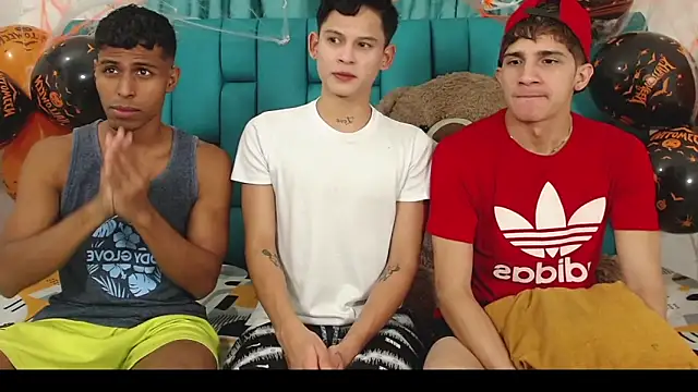 Hot Boys Latinos X online show from 10.28.25