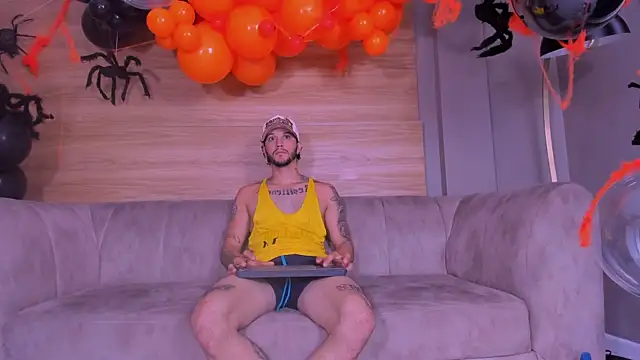 Snapshot of tonny__08 chatting on 10.30.25 tonny 08 online show from 10.30.25