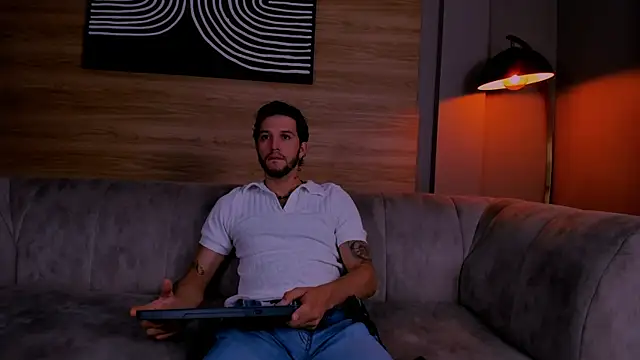 Snapshot of tonny__08 chatting on 11.12.25 tonny 08 online show from 11.12.25