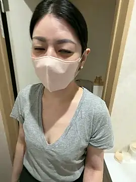 Snapshot of akimix_xoxo chatting on 02.25.26 akimix xoxo online show from 02.25.26