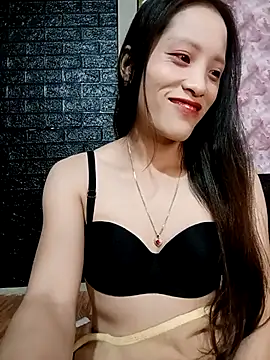 Snapshot of ezabel- chatting on 10.25.25 ezabel- online show from 10.25.25