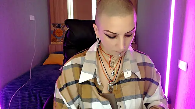 Sweet-n-Strong online show from 04.11.26