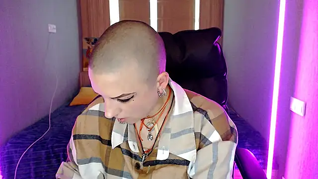 Sweet-n-Strong online show from 04.11.26