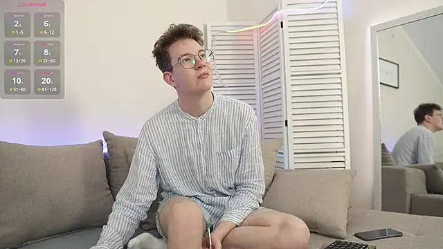 Snapshot of Teddy_Parker chatting on 11.23.25 Teddy Parker online show from 11.23.25