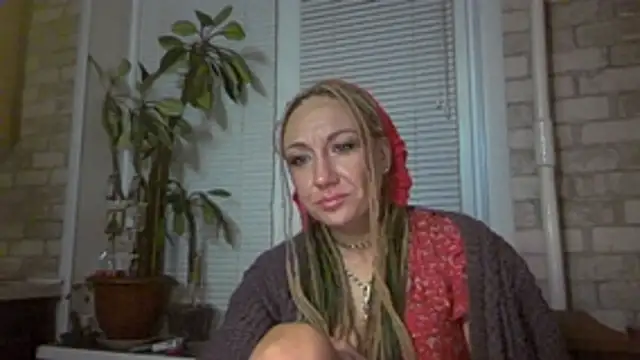 Snapshot of LilaniLoverx chatting on 11.06.25 LilaniLoverx online show from 11.06.25