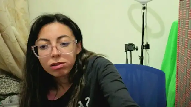 Snapshot of zylla_storn chatting on 03.29.26 zylla storn online show from 03.29.26