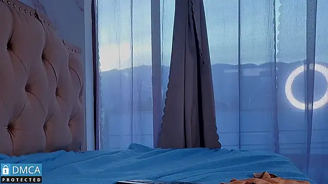 eva delight  online show from 11.11.25