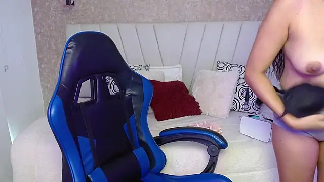 AliceSmity  online show from 01.19.26