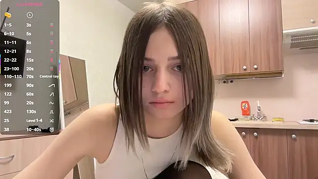 AidaGloshen online show from 12.04.25