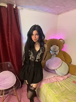Snapshot of wetbyAlice chatting on 04.26.26 wetbyAlice online show from 04.26.26