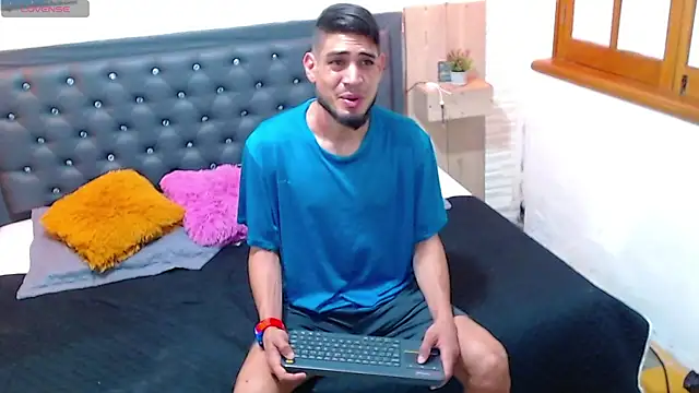 Snapshot of Tribilin_ht chatting on 01.10.26 Tribilin ht online show from 01.10.26