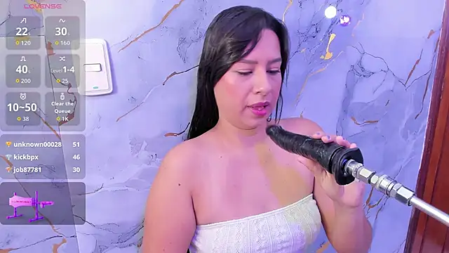 Snapshot of anna_eyes_ chatting on 10.30.25 anna eyes online show from 10.30.25