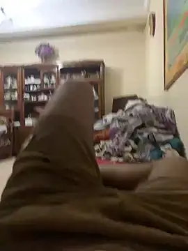 Snapshot of Unique-Man chatting on 11.02.25 Unique-Man online show from 11.02.25