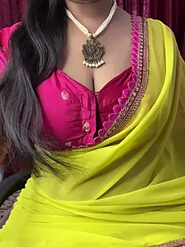 Snapshot of Ritika_janu chatting on 11.17.25 Ritika janu online show from 11.17.25