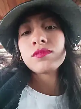 YeseniaRodriguez3 online show from 03.20.26