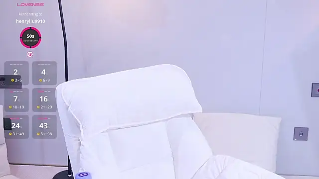 Snapshot of xiaoxi---n chatting on 06.19.26 xiaoxi---n online show from 06.19.26