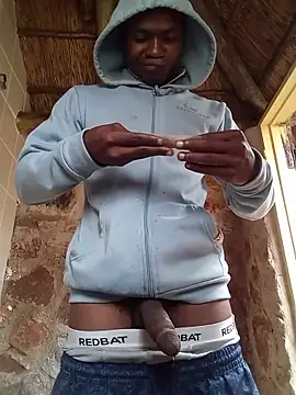 younggblackkCOCK19 online show from 12.22.25