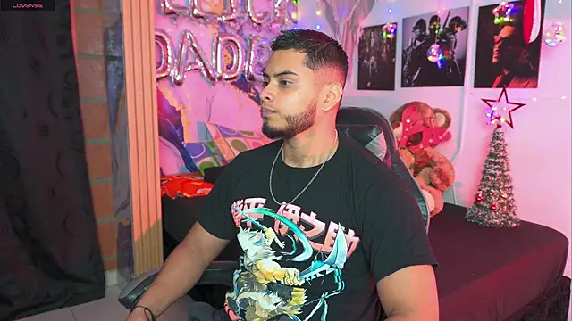 Tiler wolker online show from 12.21.25