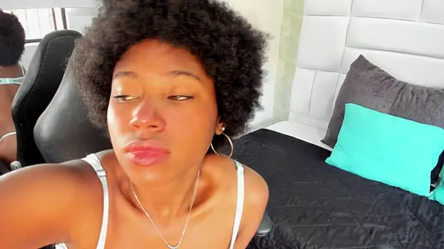 violeta ruizz online show from 12.17.25