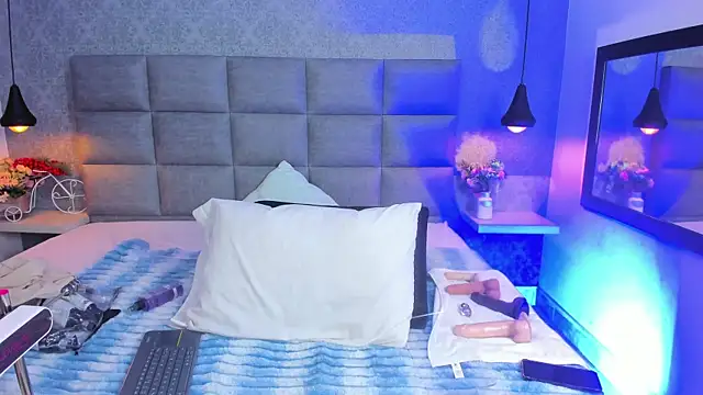 Luna Bella3 online show from 01.10.26