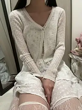 Snapshot of miku_pipipi chatting on 11.27.25 miku pipipi online show from 11.27.25