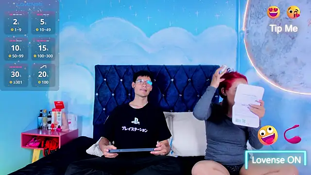 Laylaa and Logan online show from 11.07.25