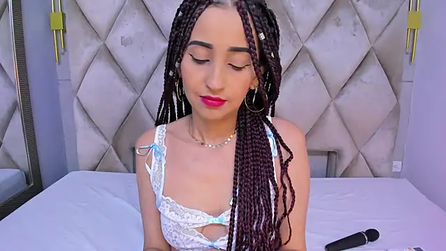 violett rabbit  online show from 02.19.26