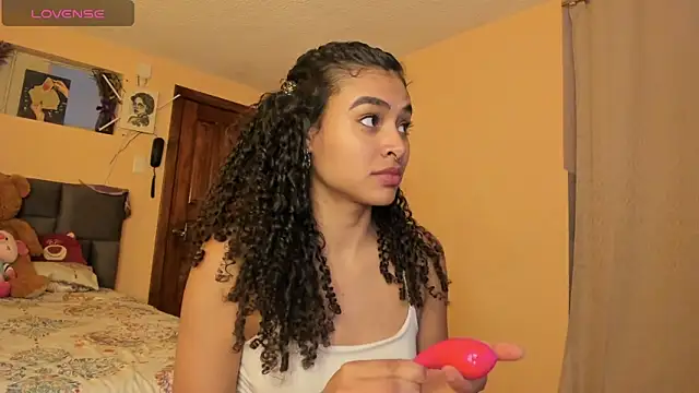 Snapshot of Keniia_rizz chatting on 06.22.26 Keniia rizz online show from 06.22.26