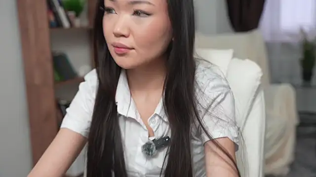 OnieClose online show from 12.14.25