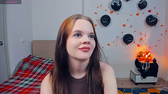 YourLovelyLily online show from 11.15.25