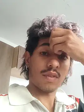 SkinniYamo online show from 10.26.25