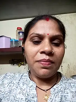 Snapshot of HayatKapoor chatting on 11.09.25 HayatKapoor online show from 11.09.25