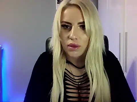 BlondLeyla online show from 11.04.25
