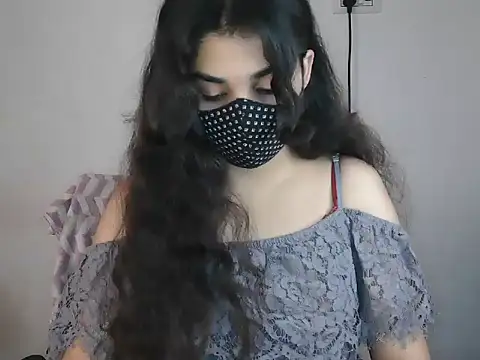 Snapshot of Cutie_Sonam chatting on 04.01.26 Cutie Sonam online show from 04.01.26